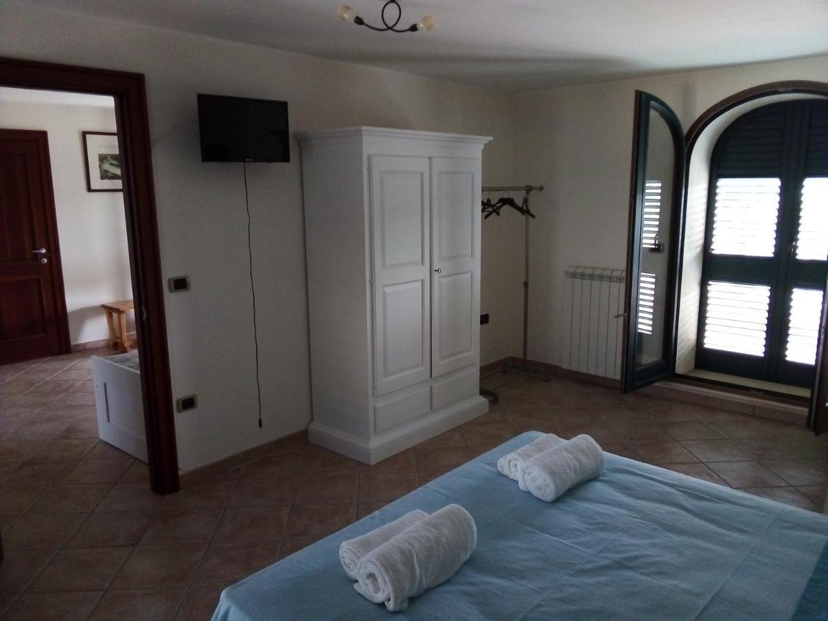 Attico Matine Apartment Specchia Luaran gambar